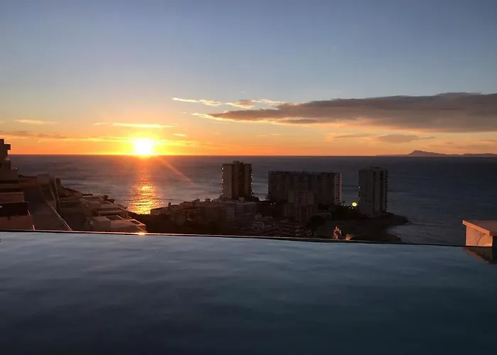 Conectada Al Mediterraneo, Infinity Pool فارو دي كوييرا