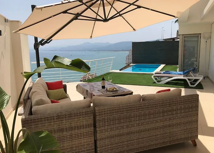 Conectada Al Mediterraneo, Infinity Pool *