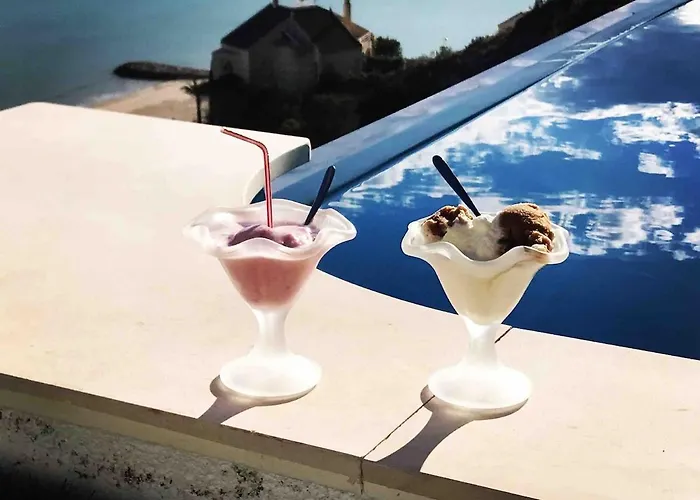 Conectada Al Mediterraneo, Infinity Pool * فارو دي كوييرا