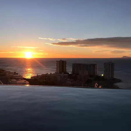 Conectada Al Mediterraneo, Infinity Pool Faro de Cullera