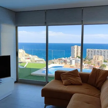 Villa Conectada Al Mediterraneo, Infinity Pool