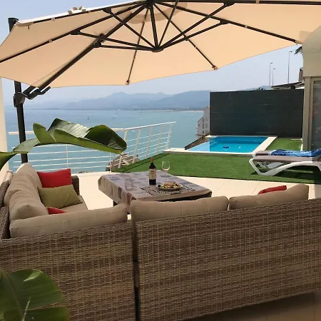 Conectada Al Mediterraneo, Infinity Pool *